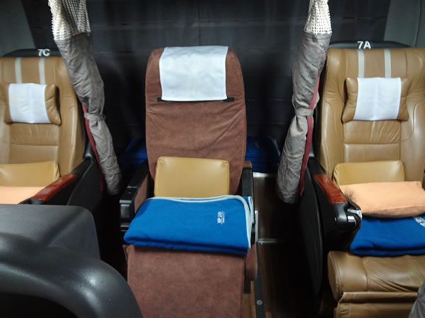 ｖｉｐライナー運転士さんの仮眠席 Vipライナーに乗ろう 安い夜行バスで快適移動